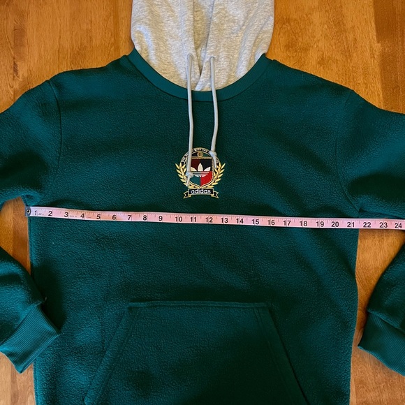 Adidas Collegiate Crest Fleece Hoodie - Picture 8 of 9